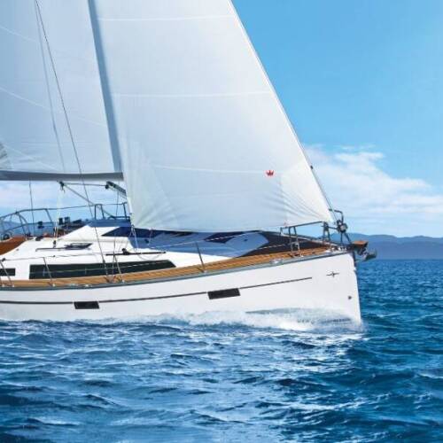 Bavaria Cruiser 37 Catalina