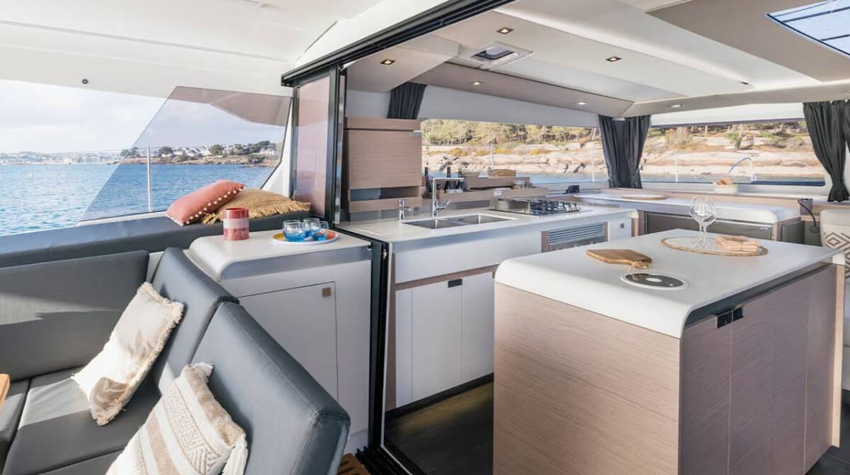 Fountaine Pajot Aura 51 Lune Rae