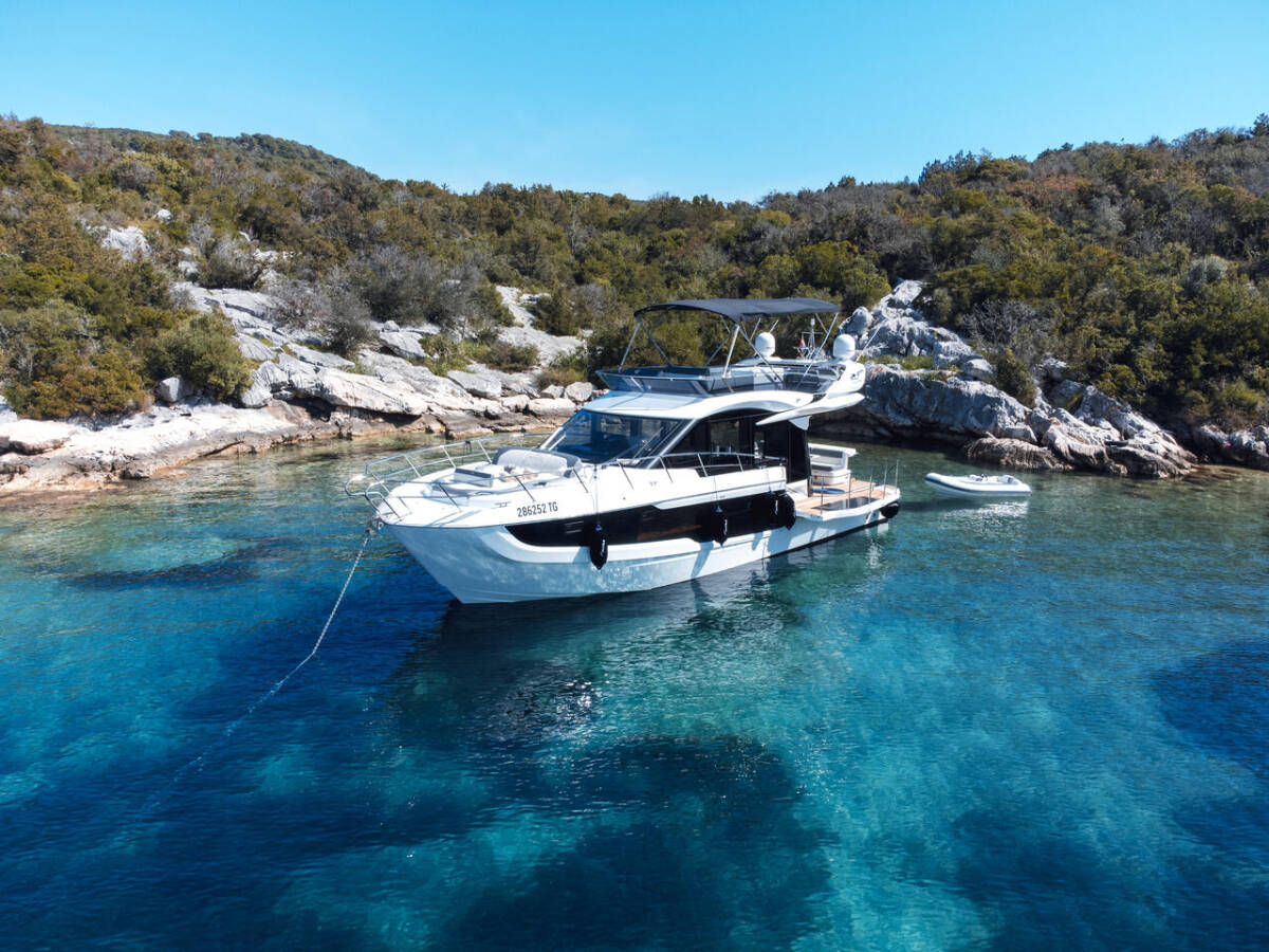 Galeon 440 Fly (Diesel) FGStar Mini