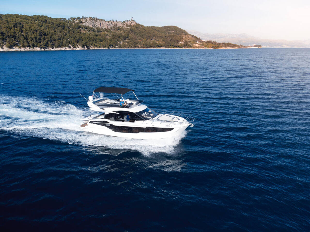 Galeon 440 Fly (Diesel) FGStar Mini